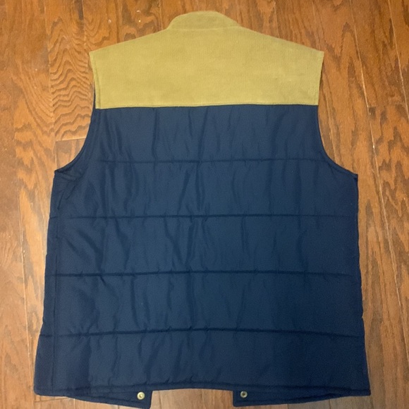J. Crew Puffer Vest - Picture 4 of 4